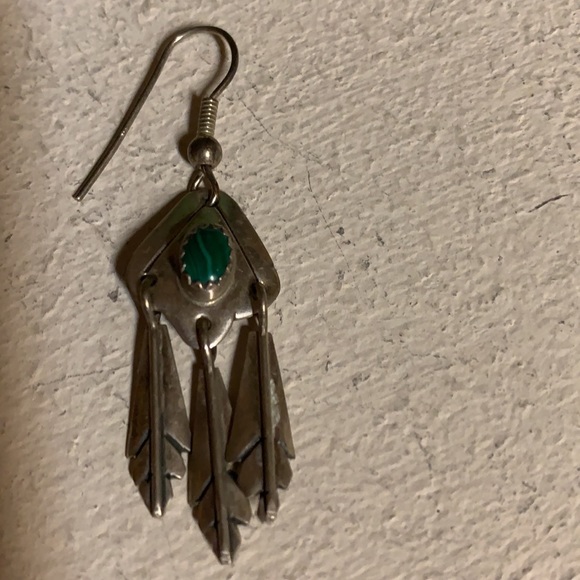 Sterling silver Native American earrings 🪶 - Picture 2 of 3
